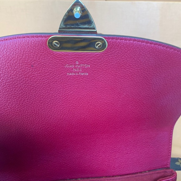 ❤️❤️SOLD❤️❤️Louis Vuitton Edel crossbody bag - Picture 6 of 15